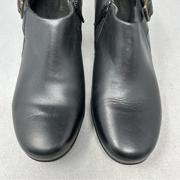 Clarks PROMISE MAY Womens Bootie Shoe Sz 9.5 M Black Leather Side Zipper. - Picture 6 of 12